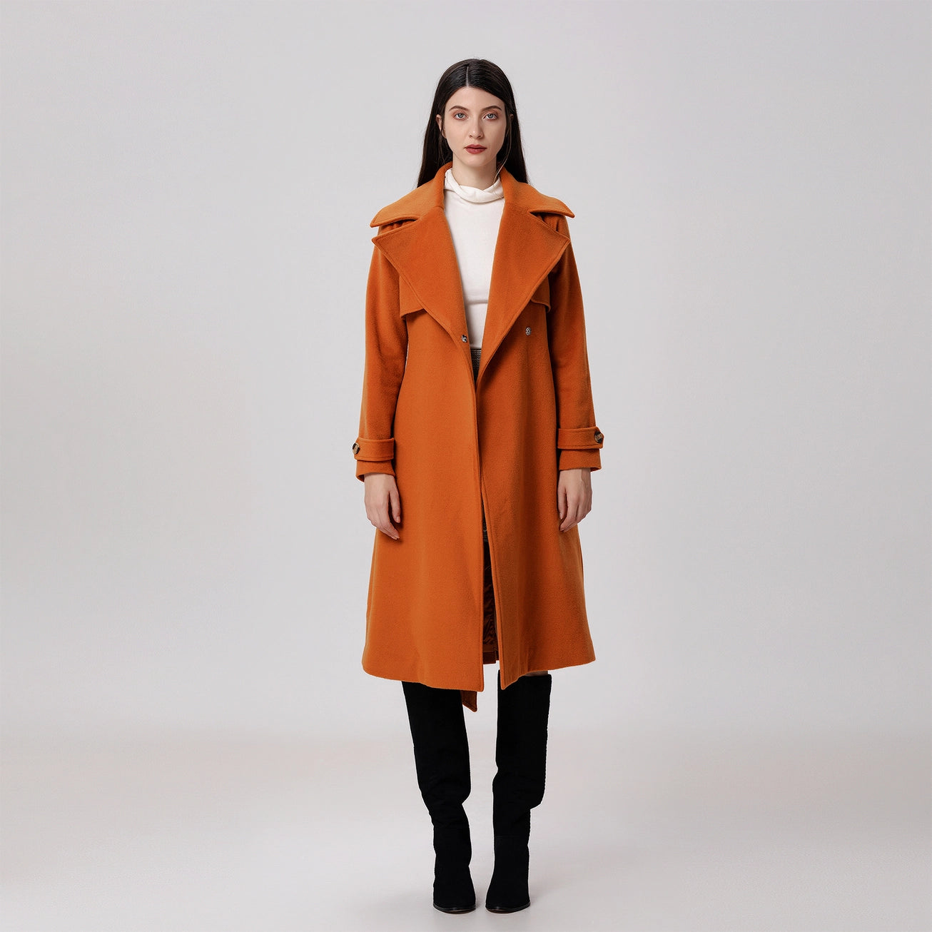 Wool Coat with Wide Shutters