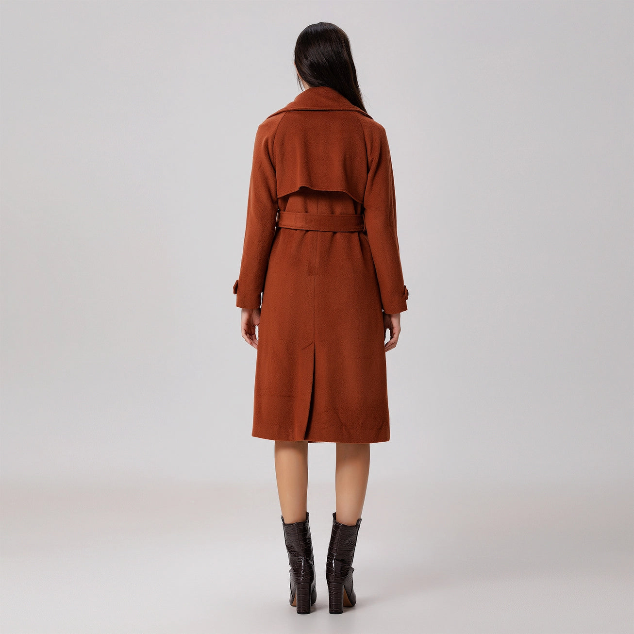 Wool Coat with Wide Shutters