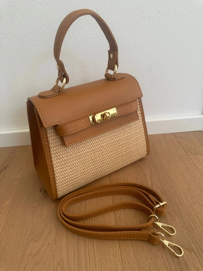 Medium K - Raffia