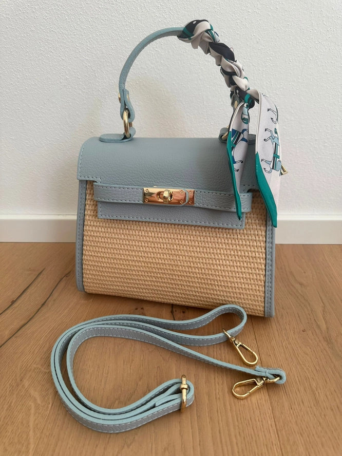 Medium K - Raffia