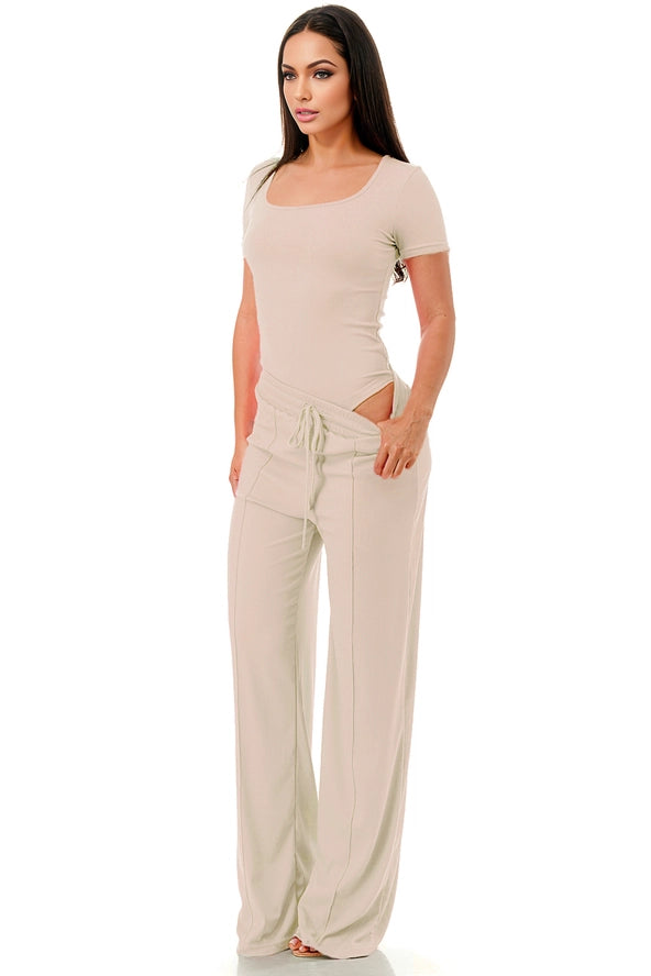 Slinky Short Sleeve Body Suit with Flare Pants Fashion Set